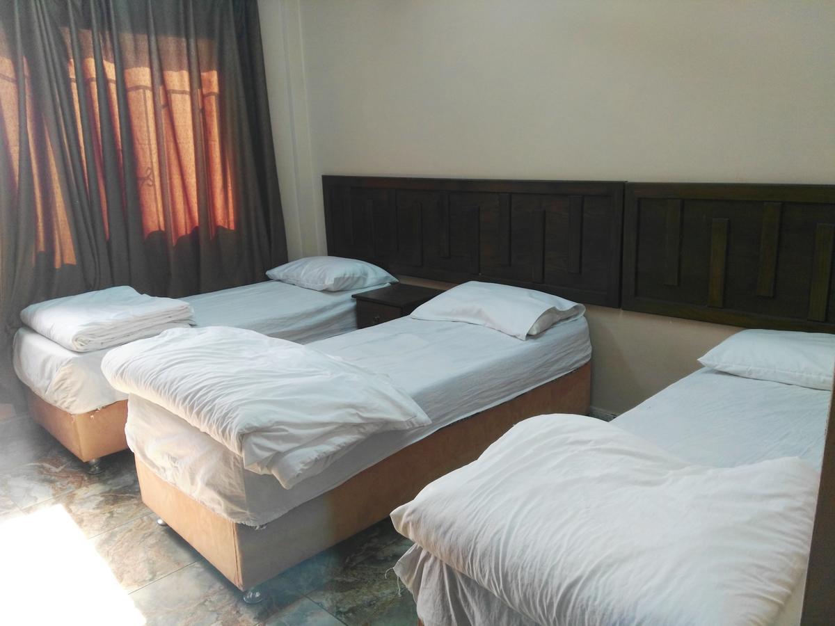 Sea Beach Hotel Акаба Екстериор снимка
