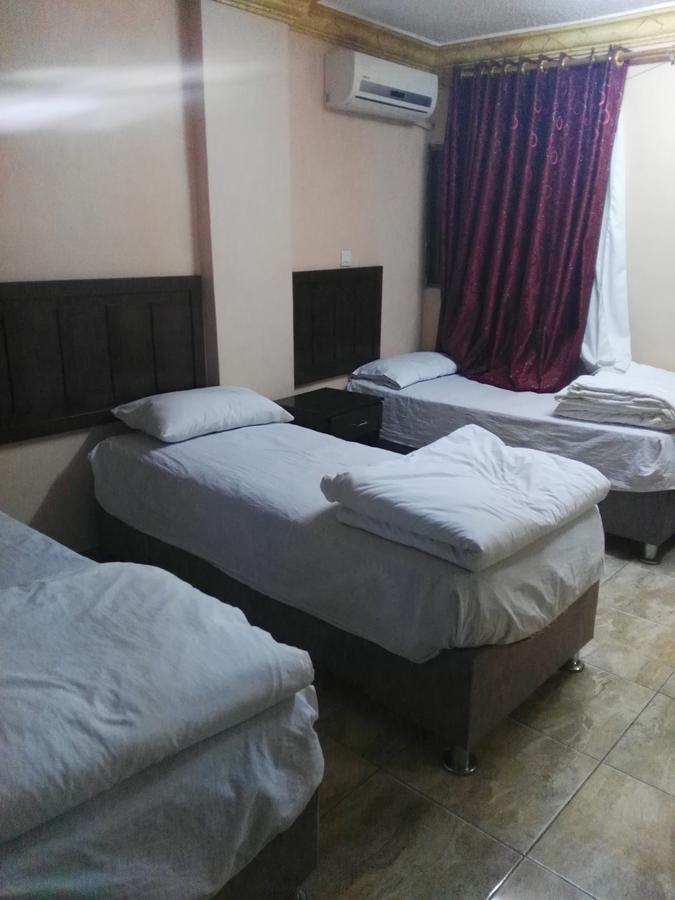 Sea Beach Hotel Акаба Екстериор снимка