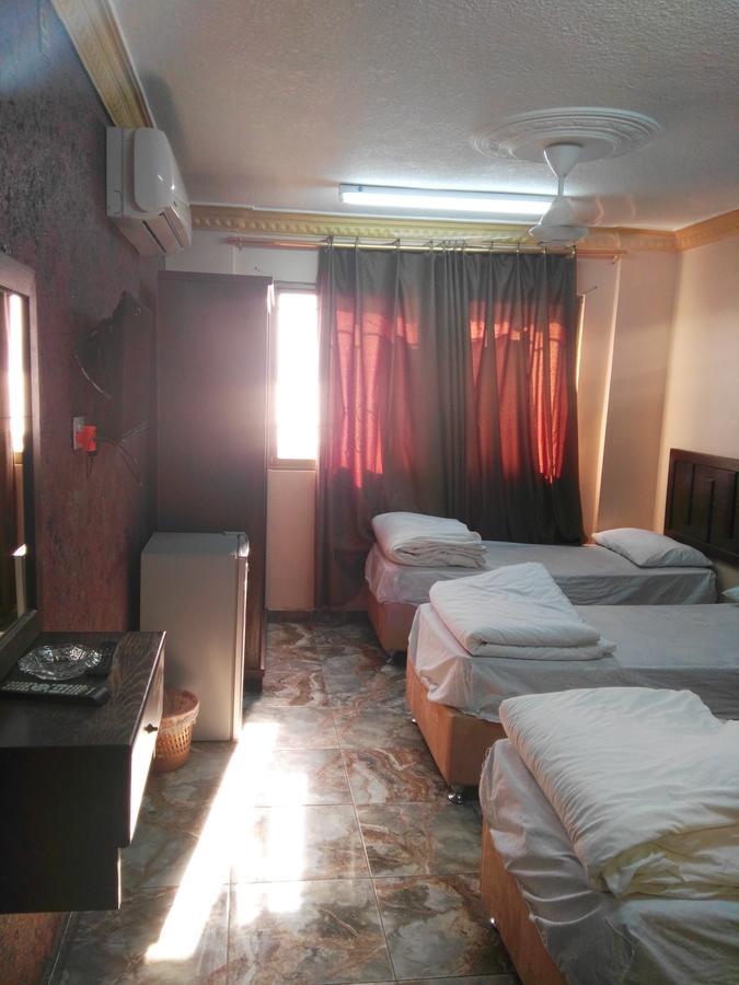 Sea Beach Hotel Акаба Екстериор снимка